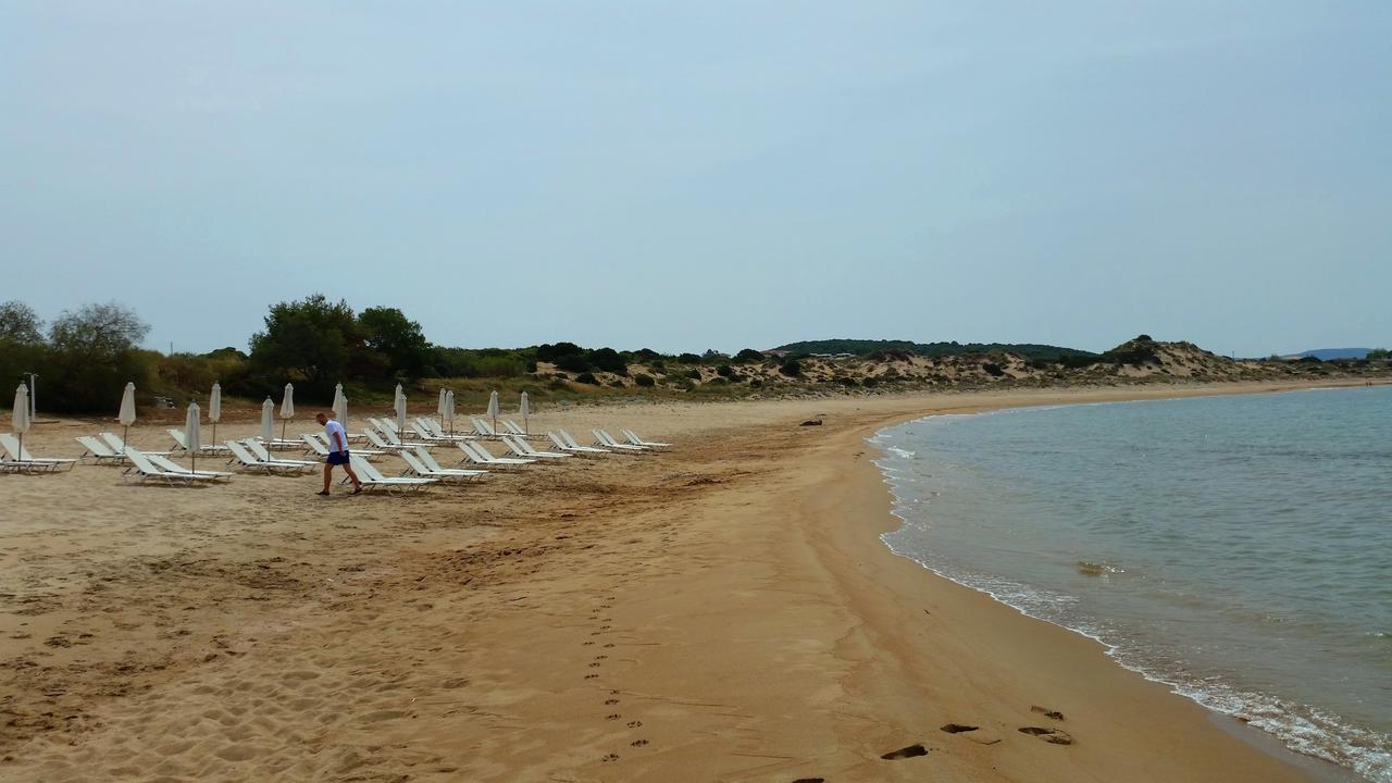 Romanos Beach Villas Exterior foto